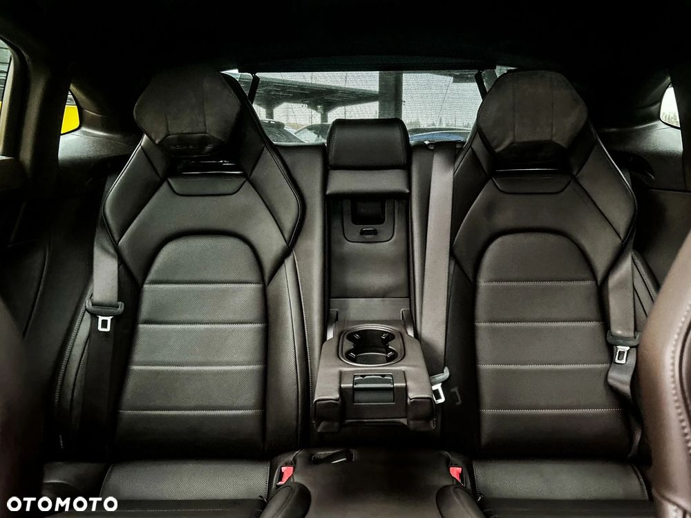 Porsche Panamera 4 - 11