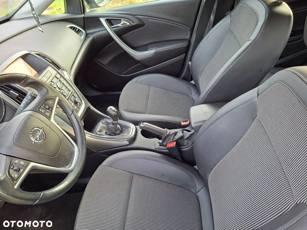 Opel Astra 1.4 T Cosmo - 10