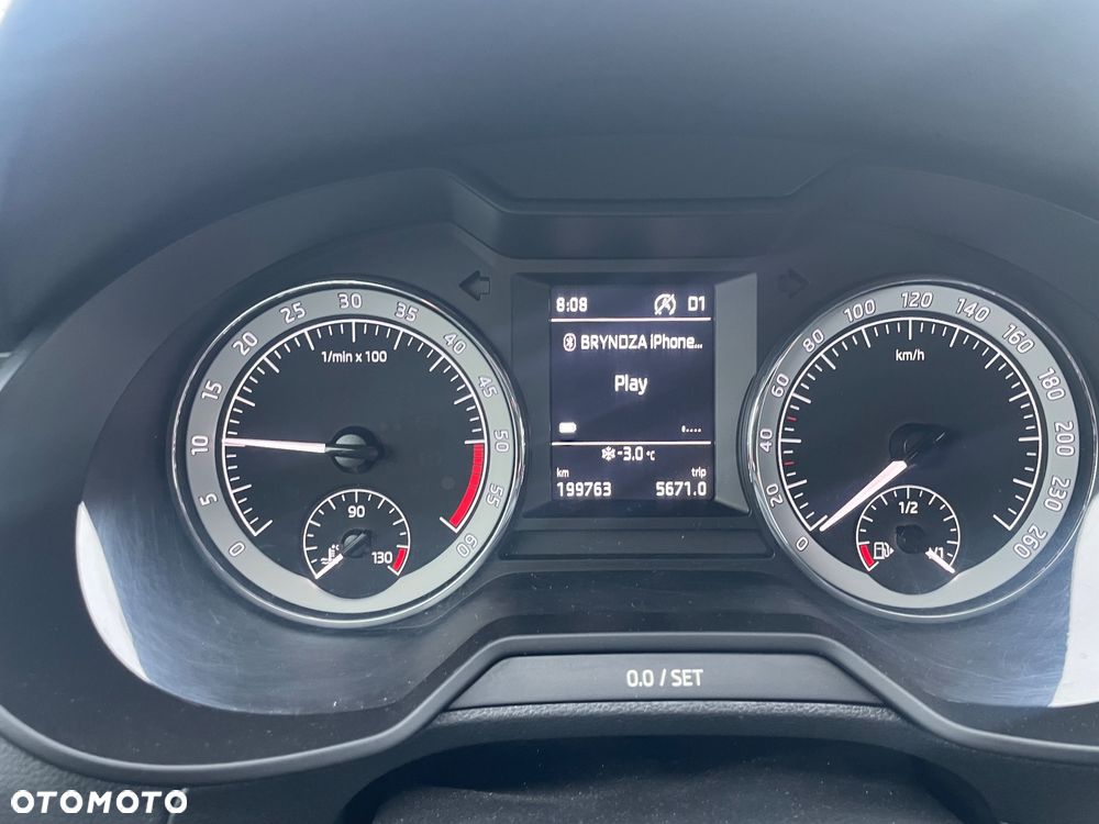 Skoda Octavia 2.0 TDI Ambition DSG - 16