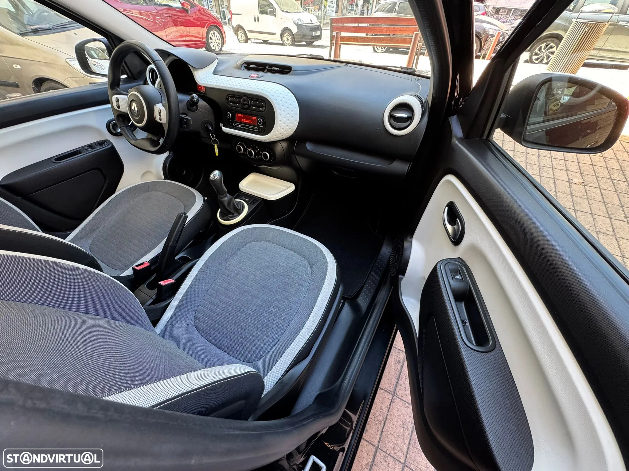 Renault Twingo 1.0 SCe Night&Day - 12