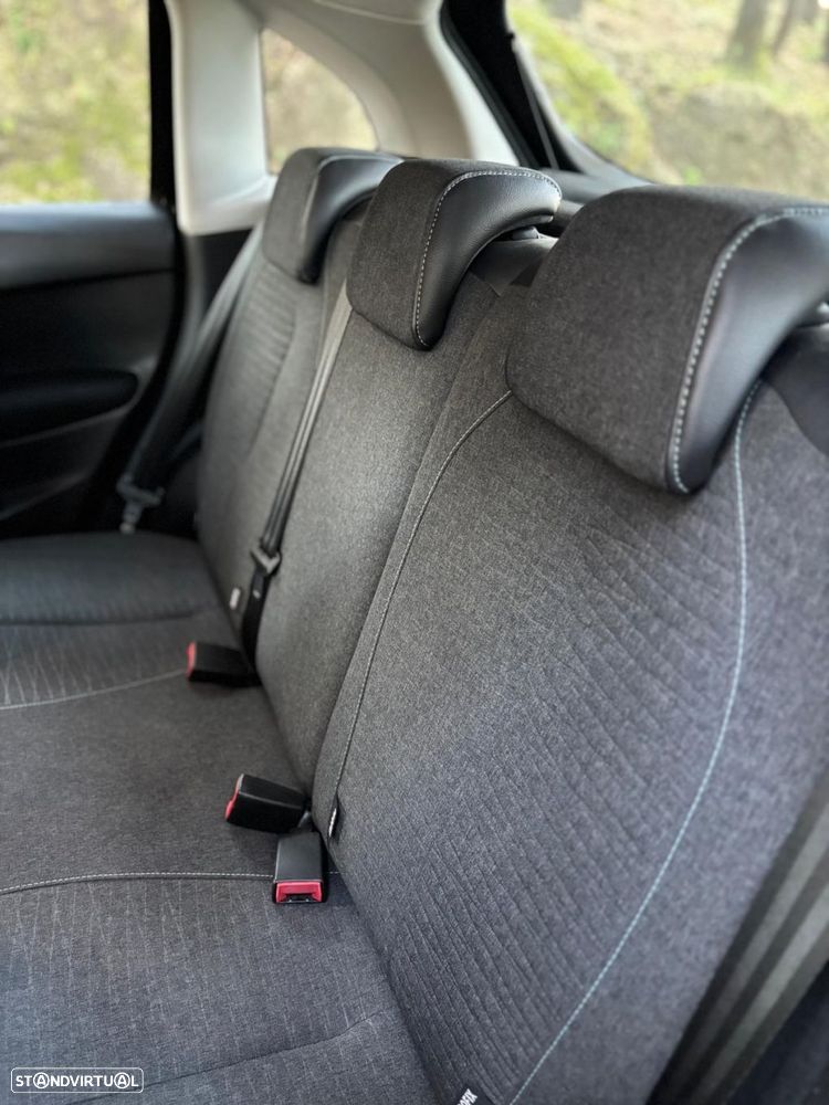 Citroën C3 1.2 PureTech Attraction - 23