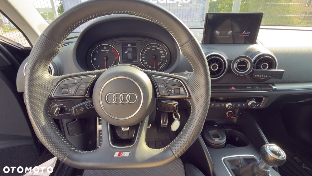 Audi A3 Sportback 1.6 TDI ultra Attraction - 16
