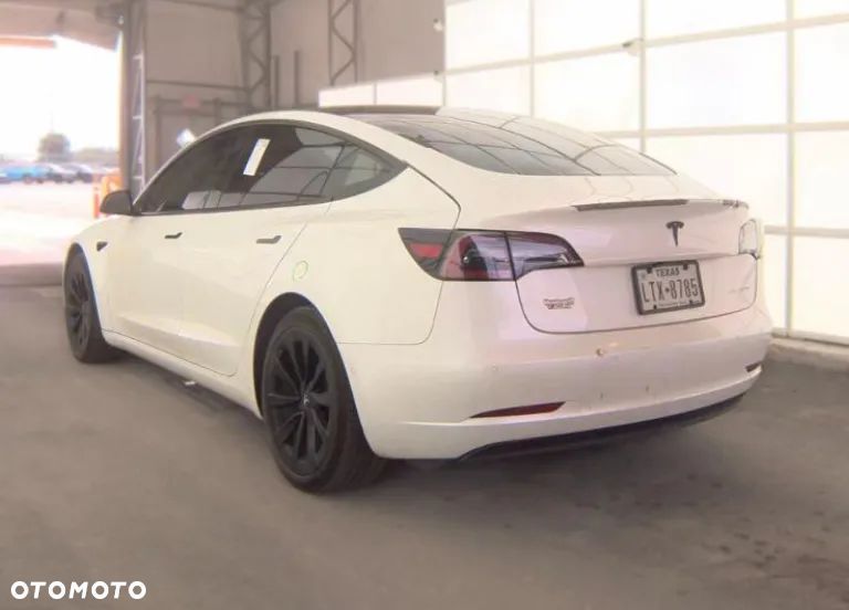 Tesla Model 3 Long Range AWD - 7