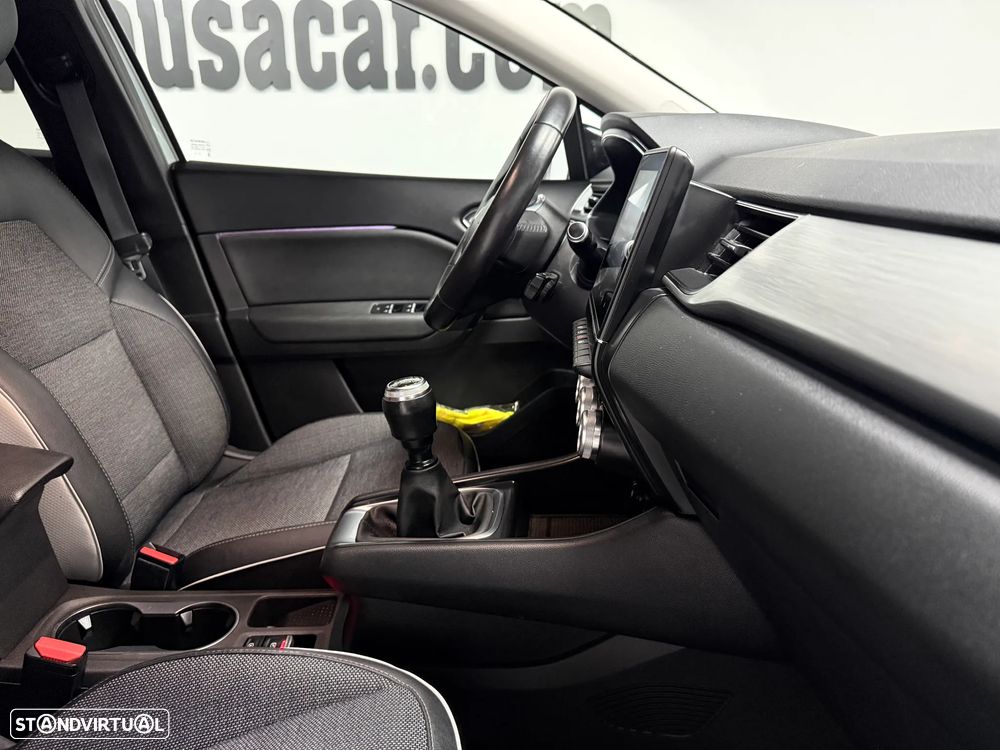 Renault Captur TCe 100 INTENS - 28