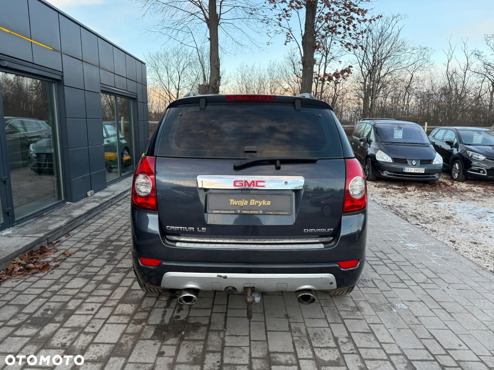 Chevrolet Captiva - 17