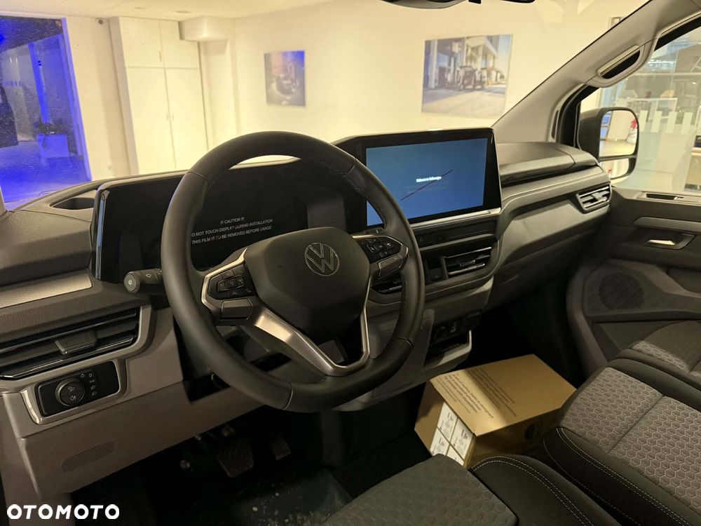 Volkswagen Caravelle - 13