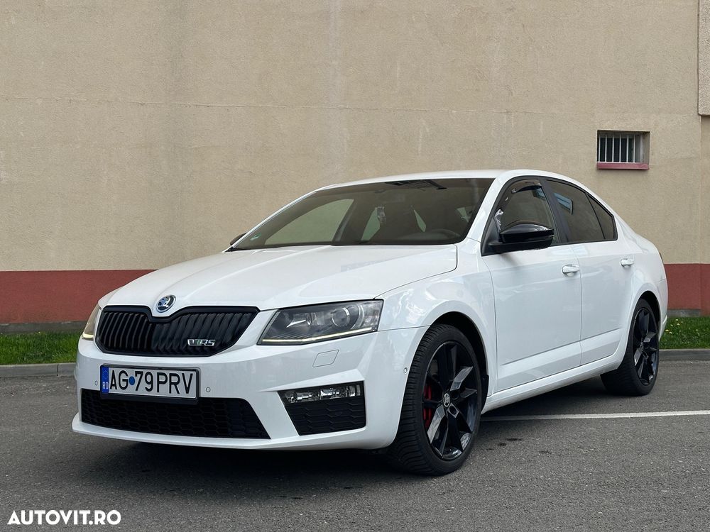 Skoda Octavia 2.0 TDI DSG RS - 1