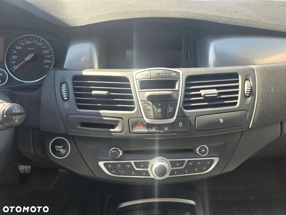 Renault Laguna 2.0 DCi FAP Expression - 16