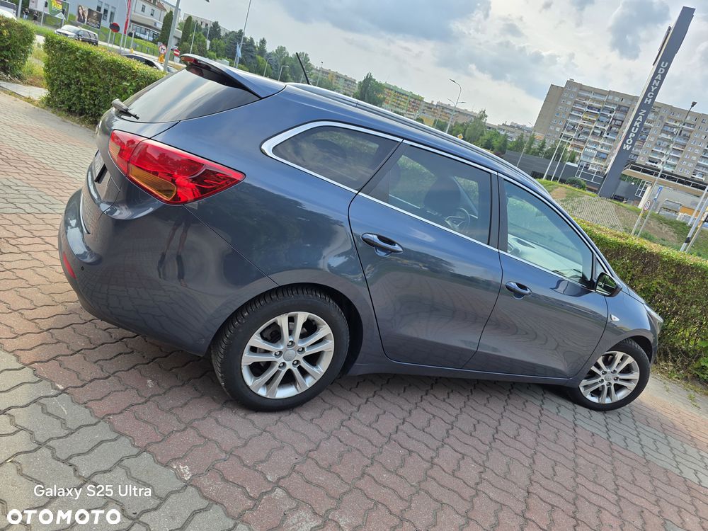 Kia Ceed 1.6 GDI ISG Dream Team Edition - 7