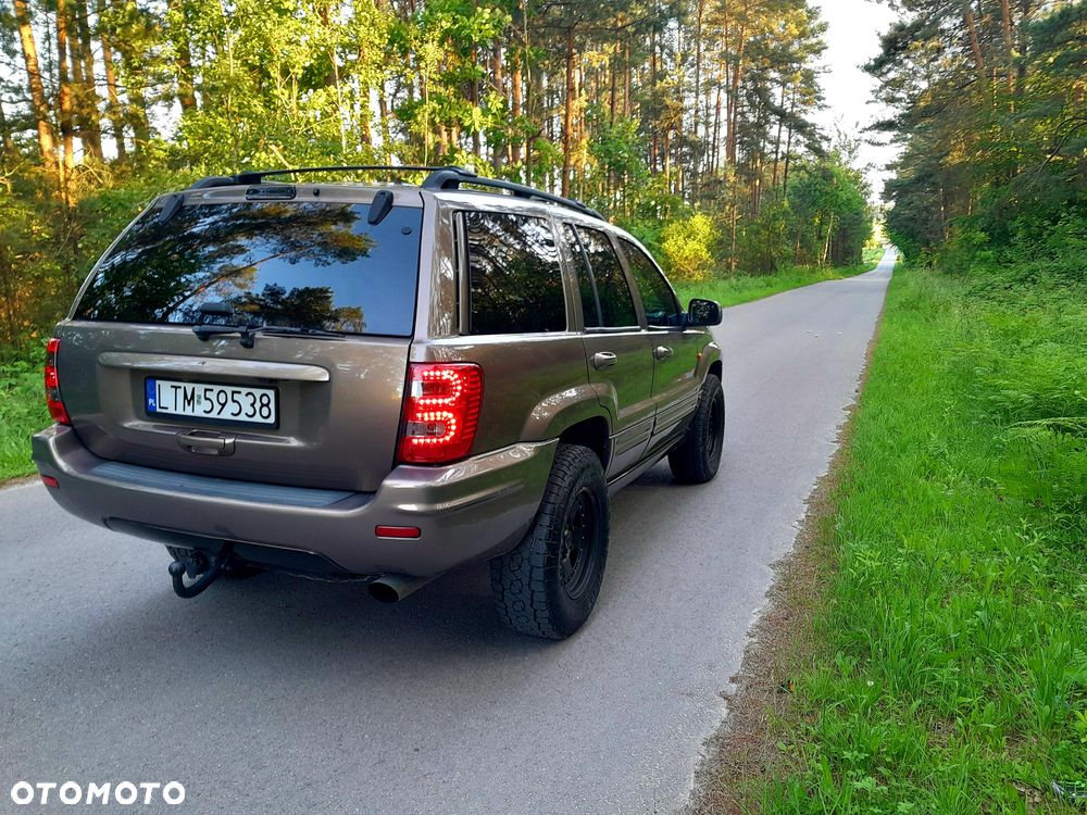 Jeep Grand Cherokee - 4