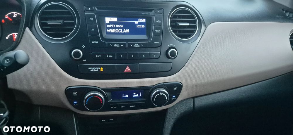 Hyundai i10 - 12