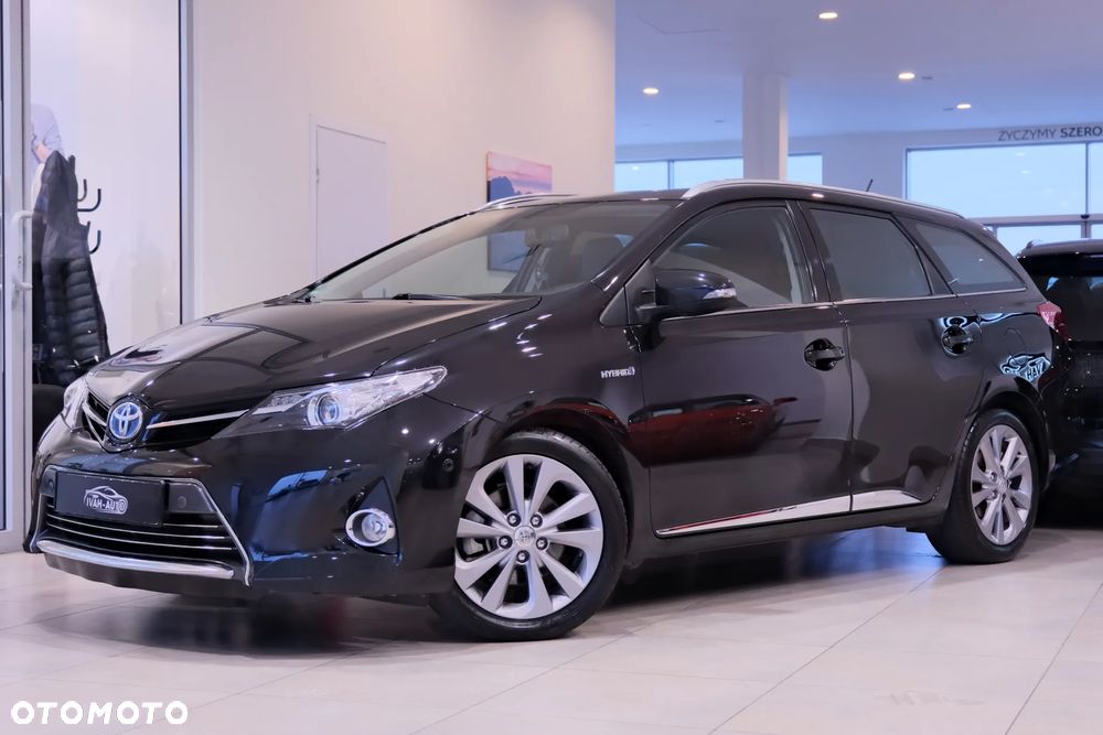 Toyota Auris 1.8 HSD Luna - 19