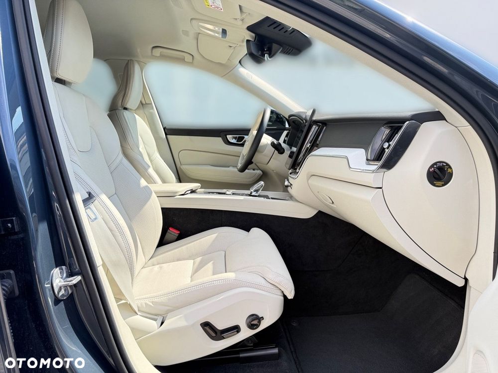 Volvo XC 60 - 26