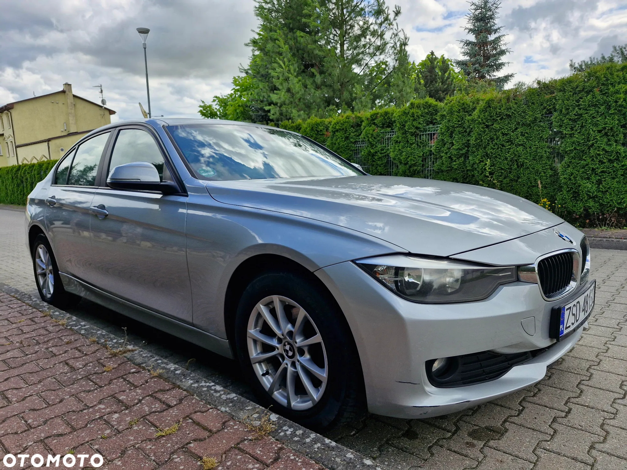 BMW Seria 3 318d DPF Touring Edition Sport - 14