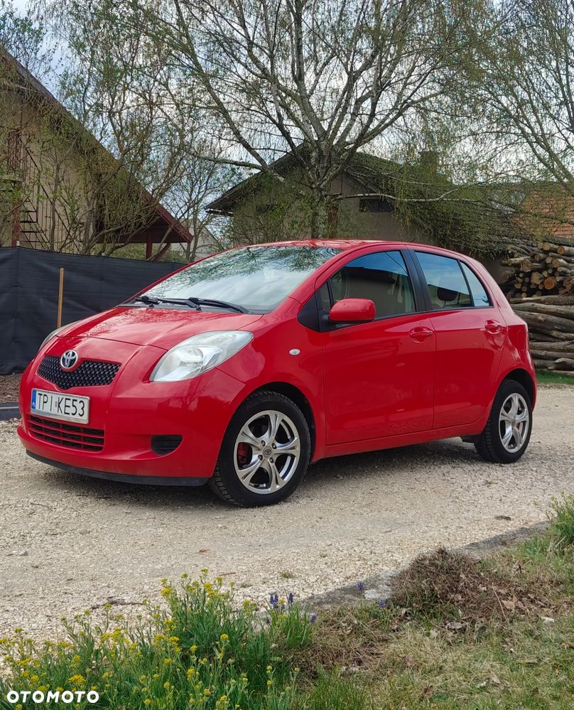 Toyota Yaris 1.3 - 15