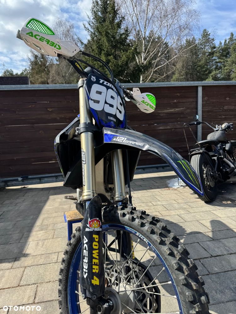 Yamaha YZ - 11