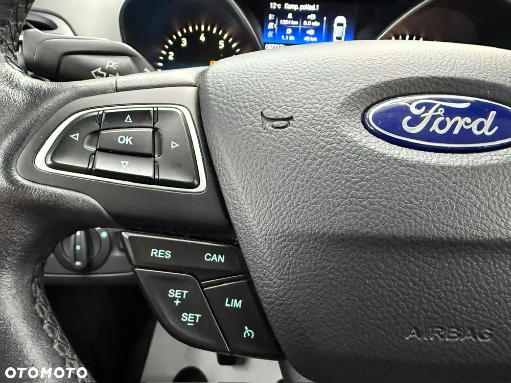 Ford Kuga 1.5 EcoBoost 2x4 Titanium - 14