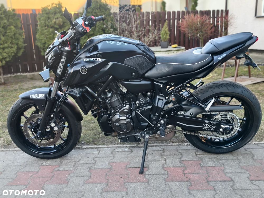 Yamaha MT - 21
