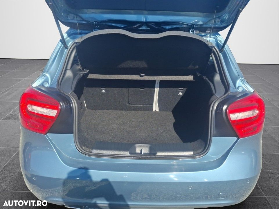 Mercedes-Benz A - 17