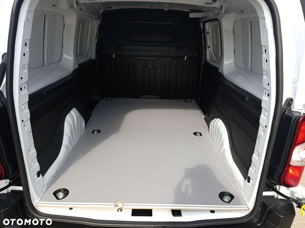 Toyota PROACE CITY - 21