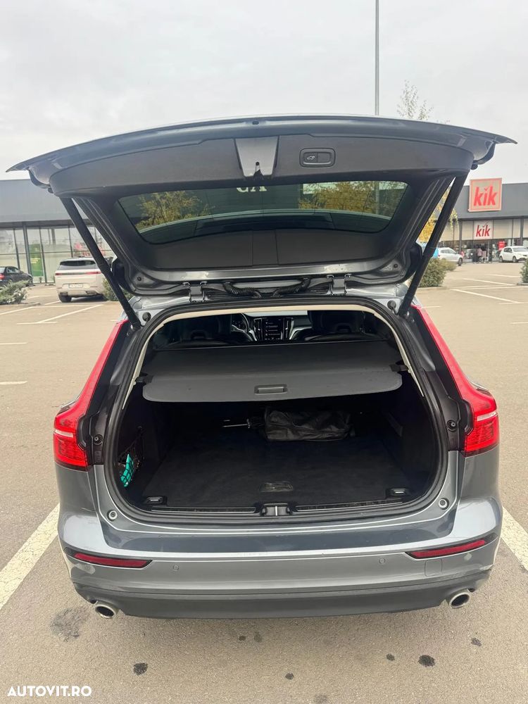 Volvo V60 D4 Momentum - 11
