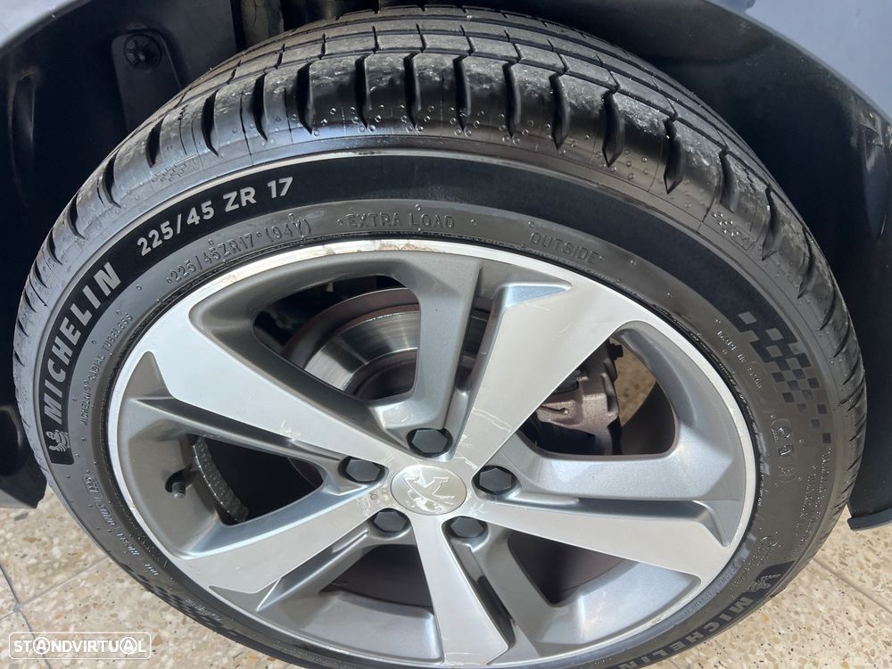 Peugeot 308 1.6 BlueHDi Allure J17 - 2