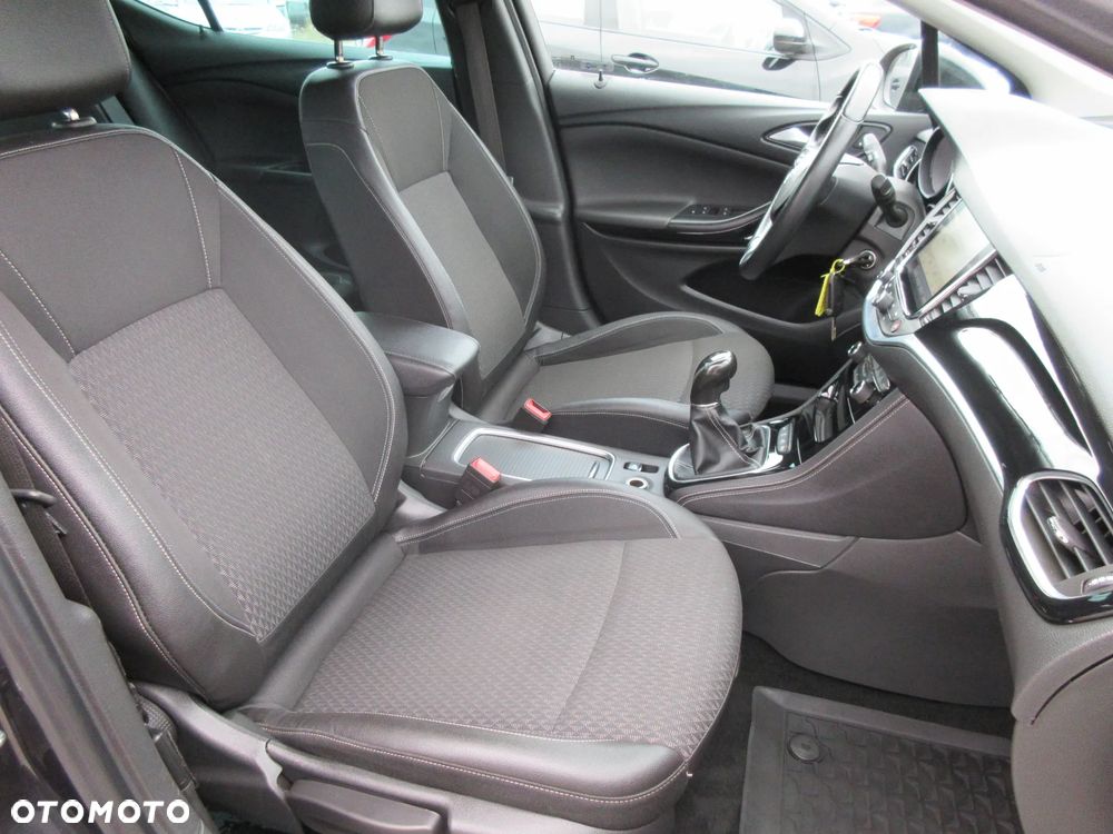 Opel Astra 1.4 Turbo Innovation - 13