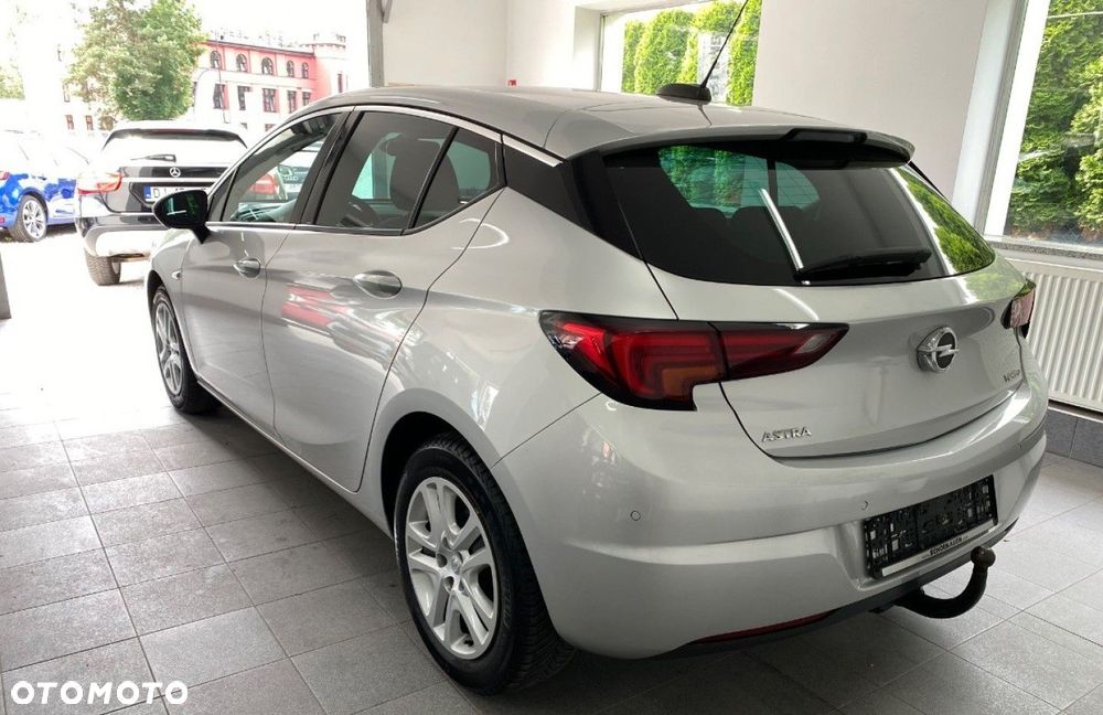 Opel Astra - 4