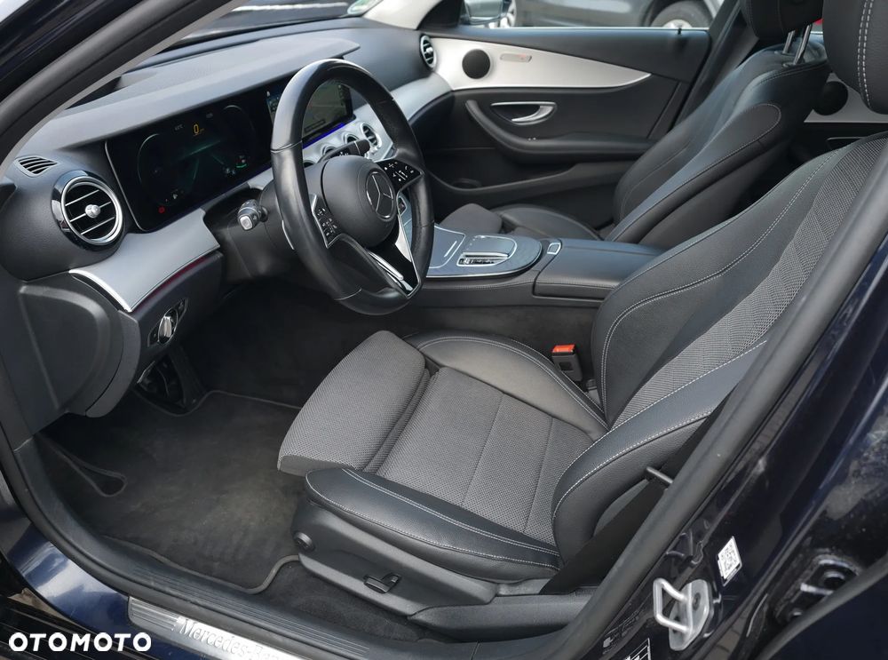 Mercedes-Benz Klasa E 300 de 9G-TRONIC Avantgarde - 19