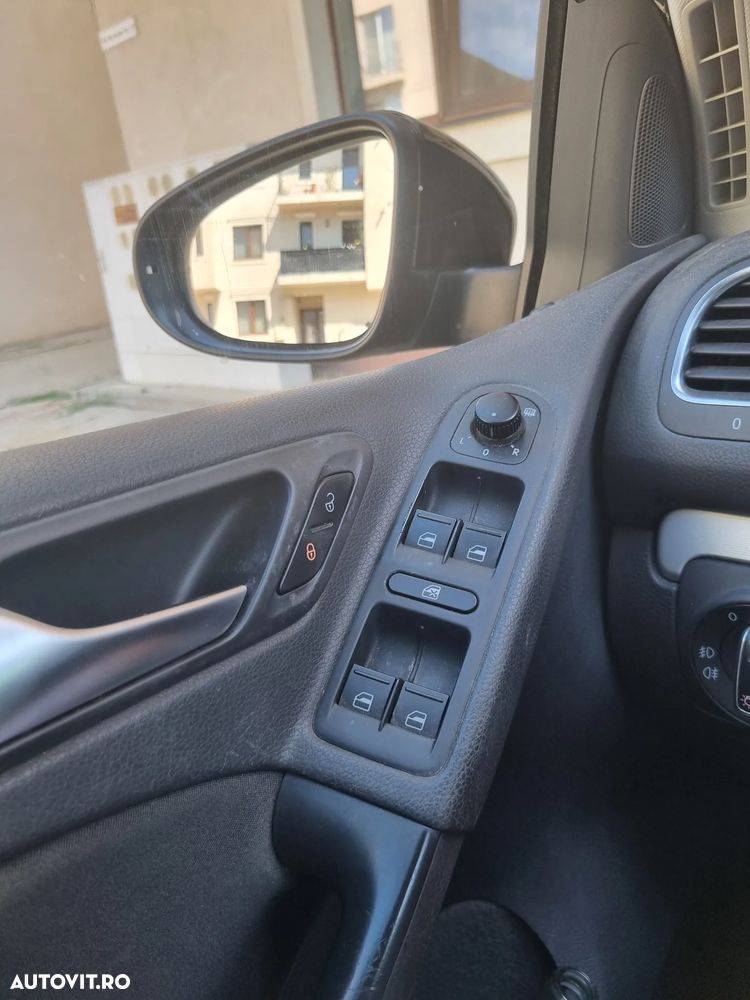 Volkswagen Golf 1.6 TDI DPF Comfortline - 2