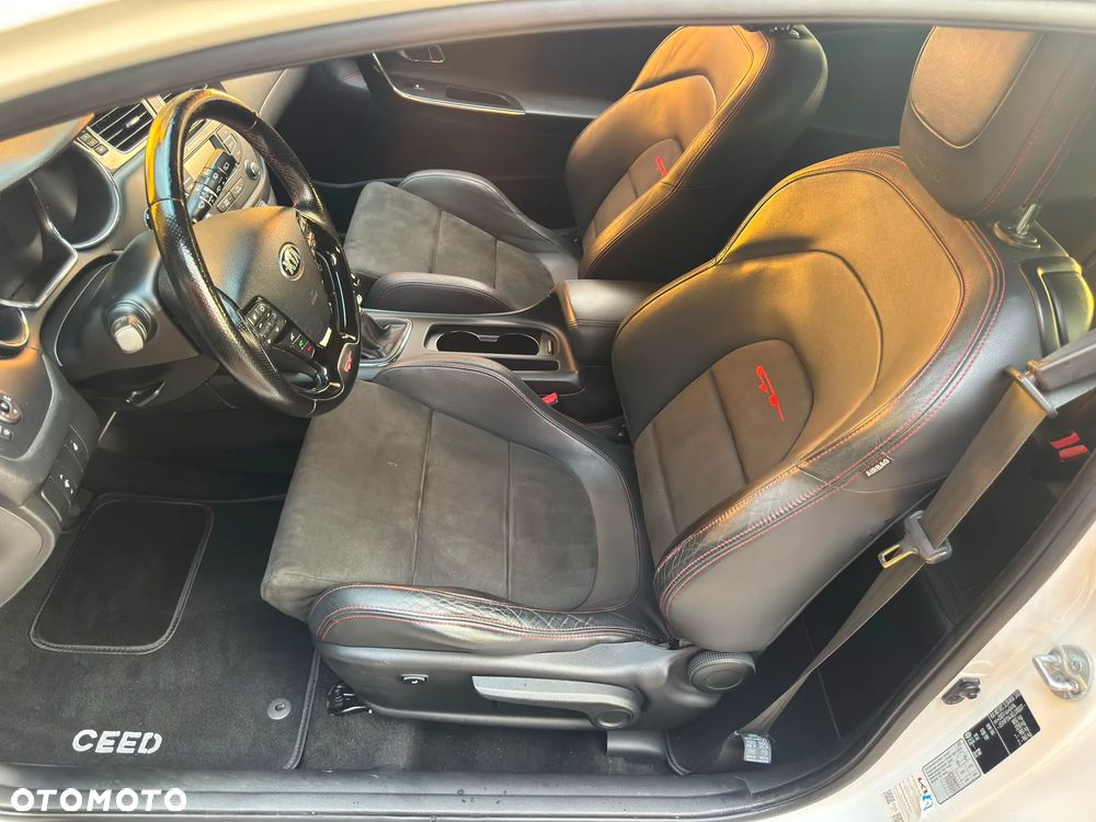 Kia ProCeed 1.6 T-GDI GT-Challenge - 11