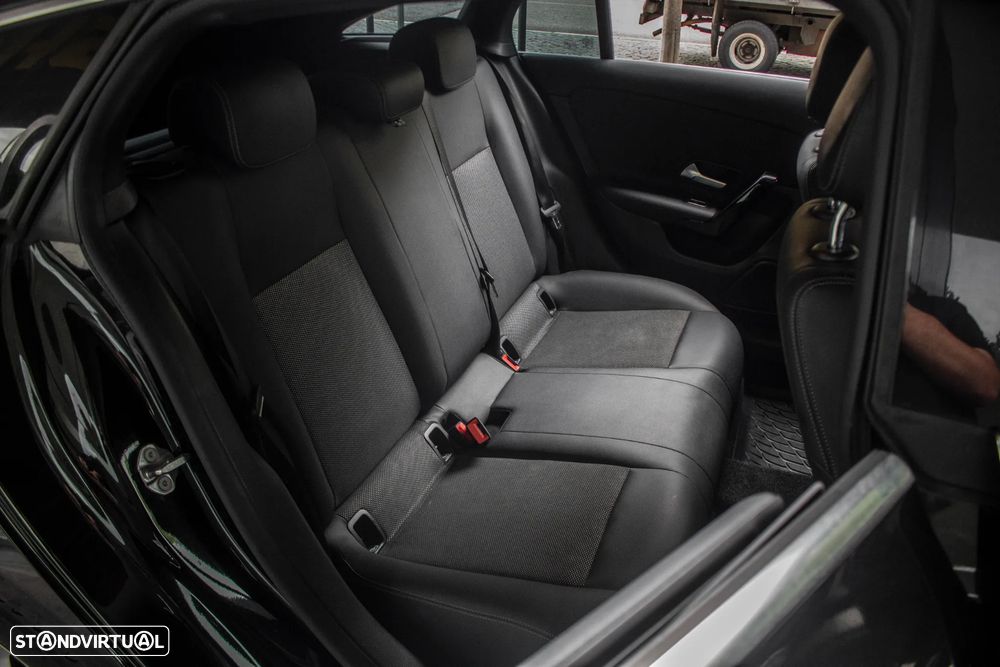 Mercedes-Benz CLA 200 d Shooting Brake Style Aut. - 32