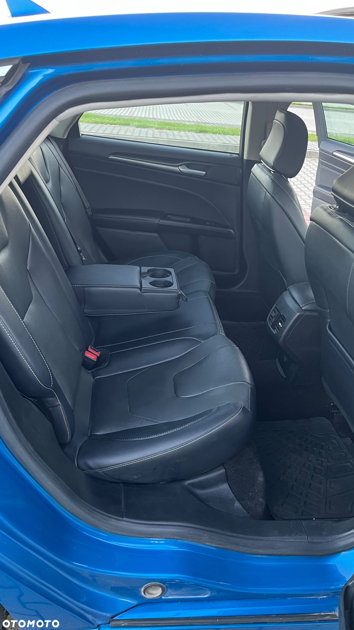 Ford Fusion 2.0 EcoBoost Titanium - 12