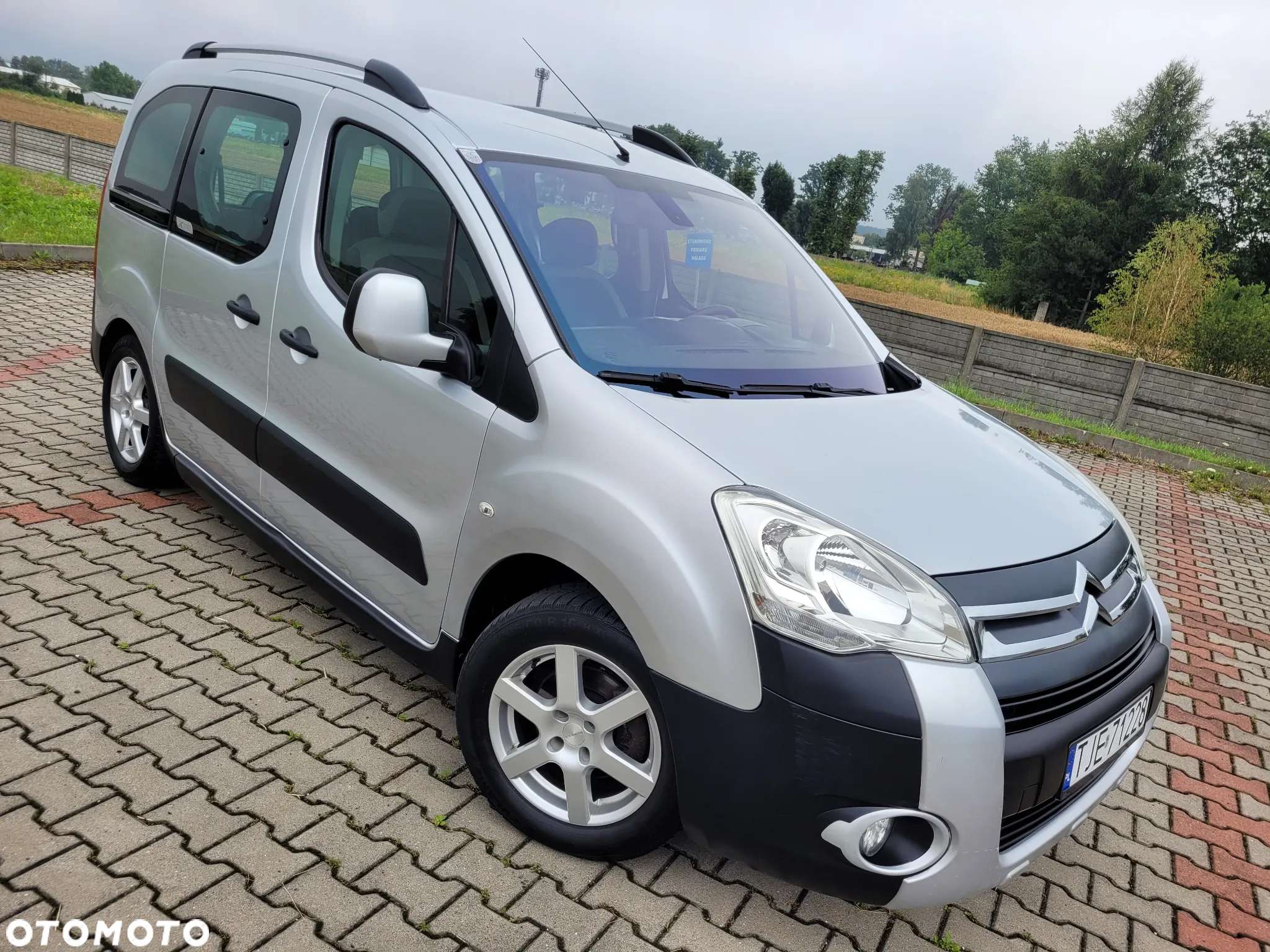 Citroën Berlingo Multispace 1.6 HDI Exclusive - 4