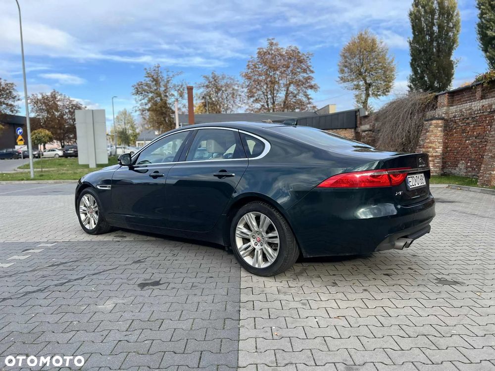 Jaguar XF ver-20d-awd-sportbrake-prestige - 8