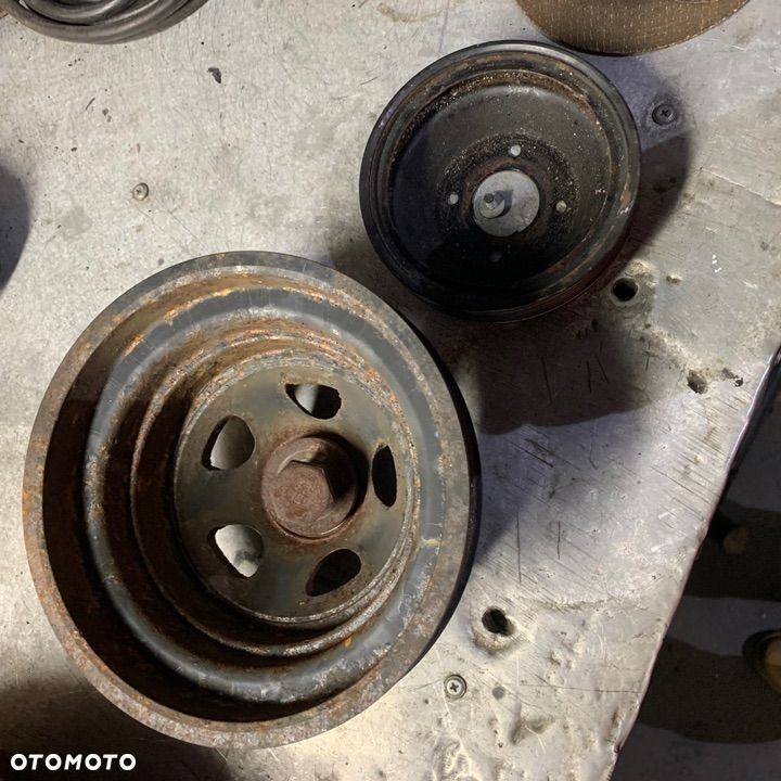 mercedes 2,0 kompressor silnik m111  c e slk clk 200 Osprzęt łapa pompa podstawa - 7