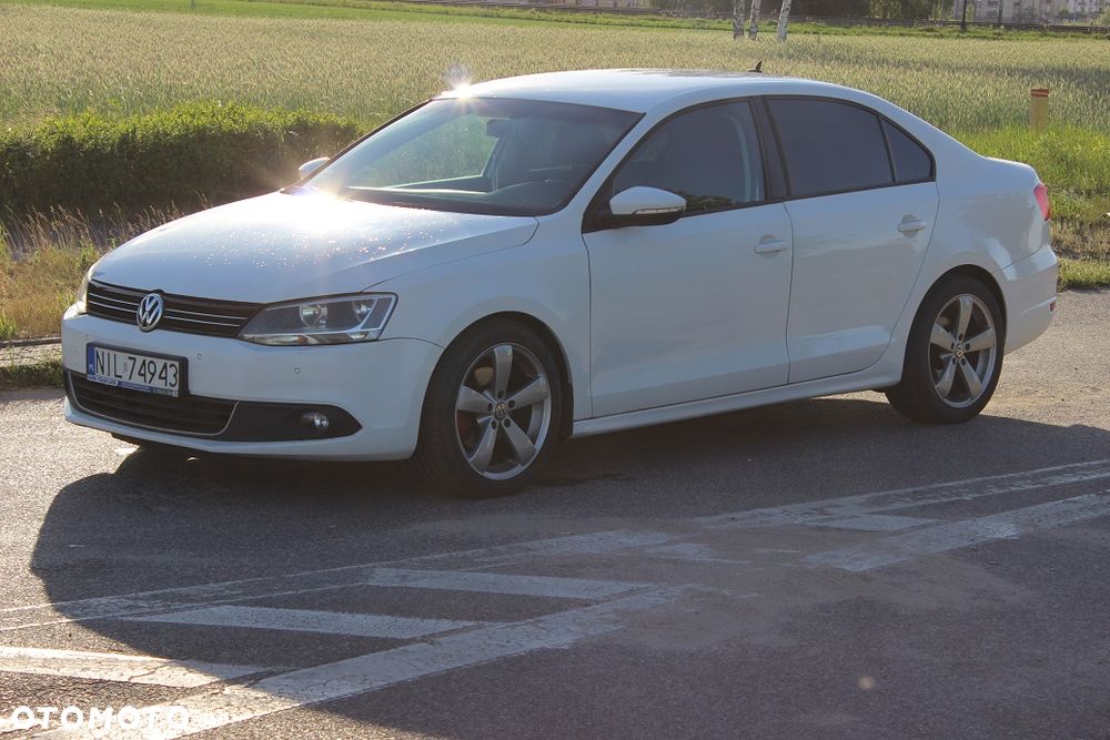 Volkswagen Jetta 2.0 TDI Comfortline - 3