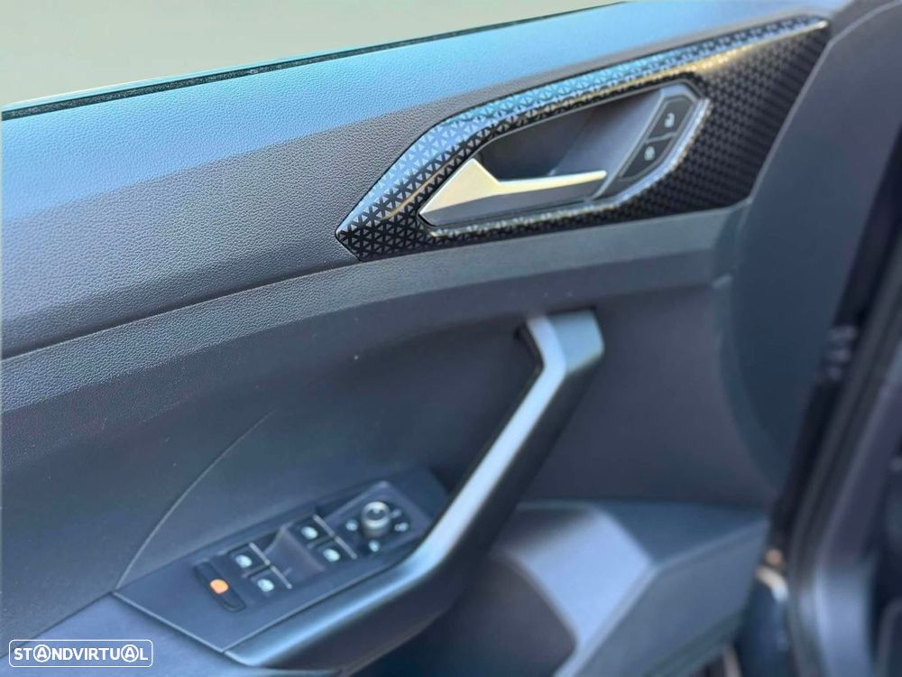 VW T-Cross - 13