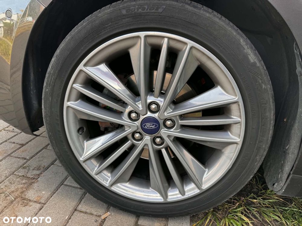 Ford Mondeo - 8