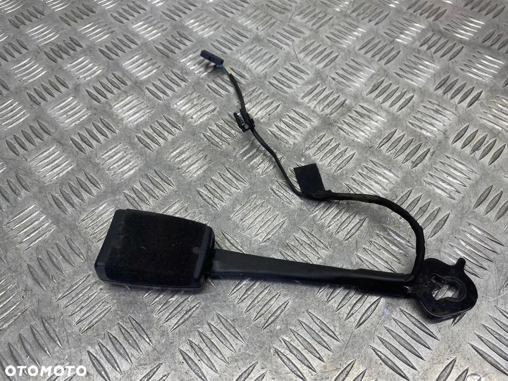 ZAPINKA KLAMRA UCHWYT PASA LEWA PRZEDNIA LEWY PRZÓD AUDI A3 8V 8V0857755E - 8