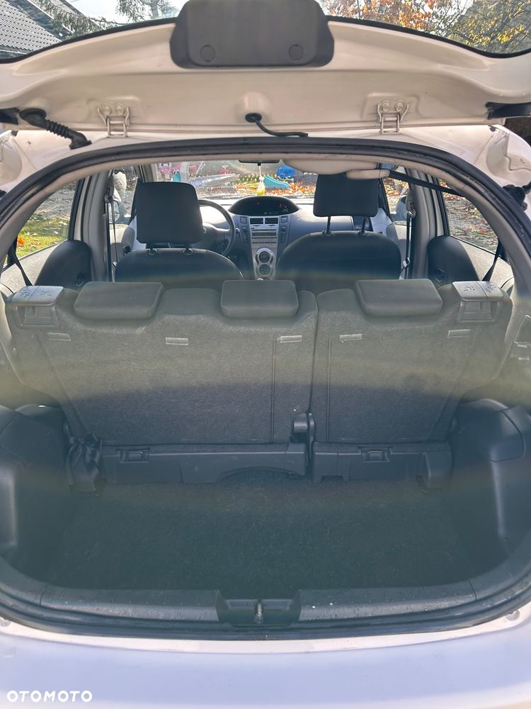 Toyota Yaris 1.33 Luna - 5
