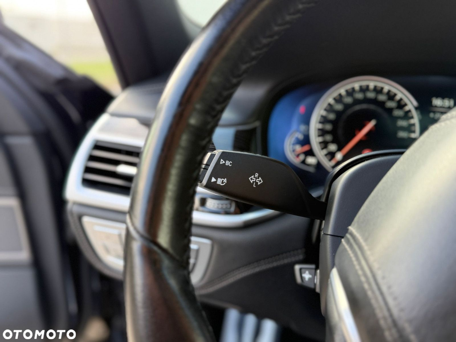 BMW Seria 7 - 18