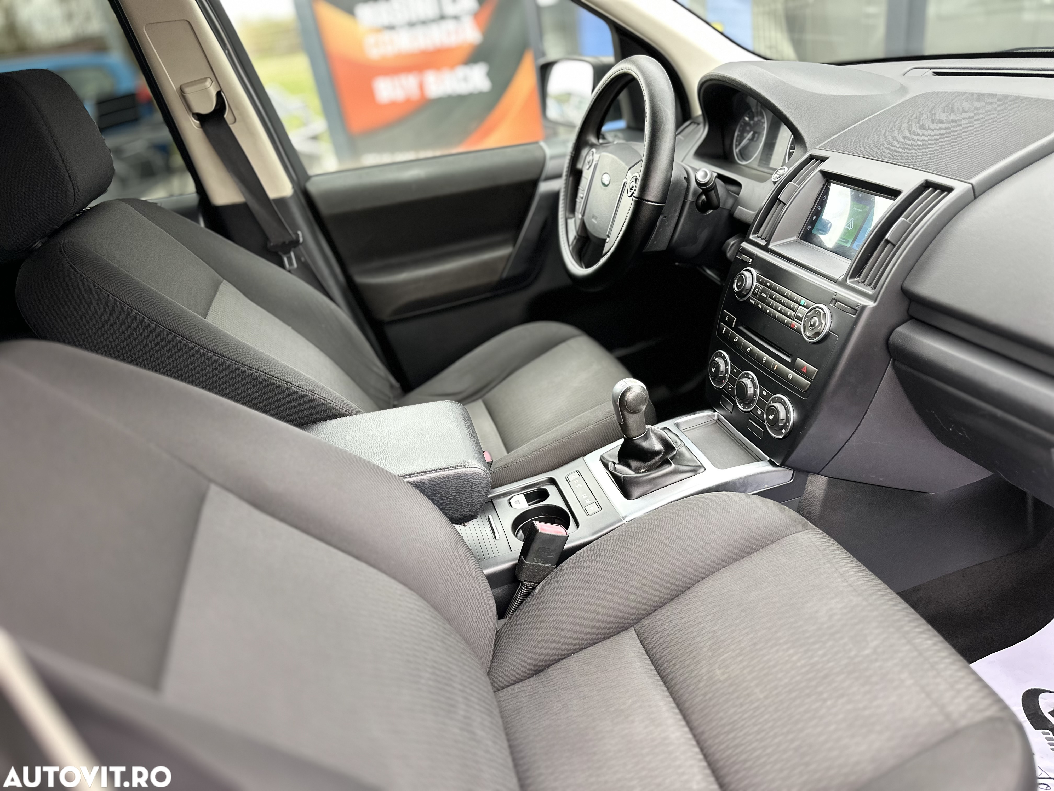 Land Rover Freelander 2 2.2 TD4 S - 6