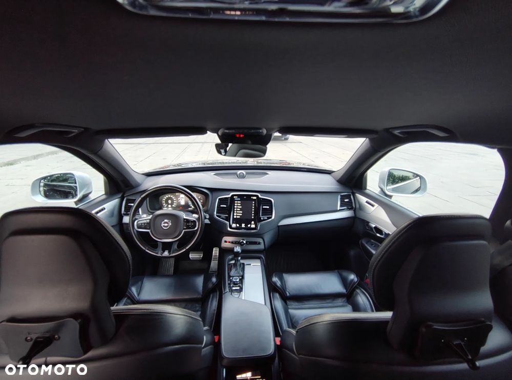 Volvo XC 90 D5 AWD R-Design 7os - 11