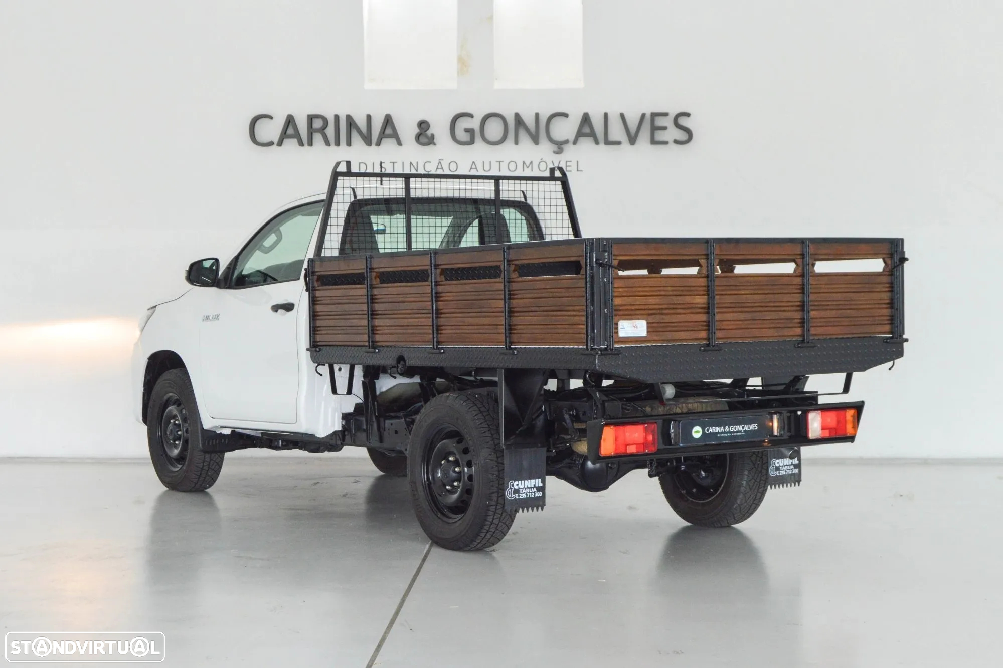 Toyota Hilux 2.4 D-4D 4X2 Cabine Simples 2L - 14
