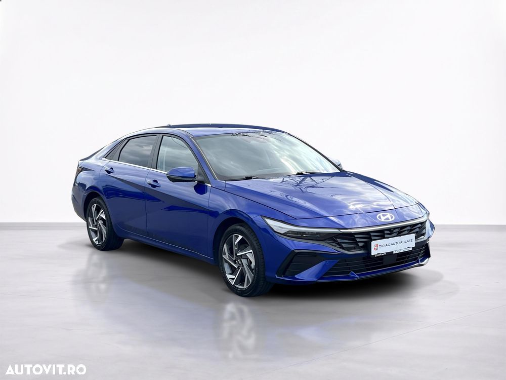 Hyundai Elantra - 9