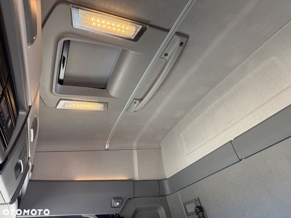 Renault T480 / LOW DECK / MEGA / 13L / Z FRANCJI / STAN BDB / / / - 27