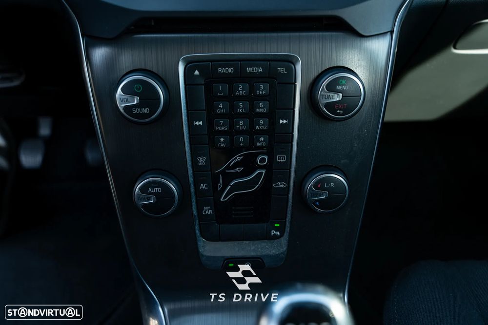 Volvo V40 1.6 D2 Momentum Eco - 16