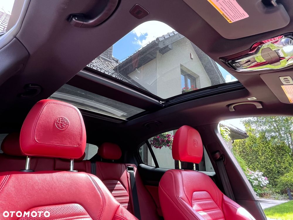 Alfa Romeo Stelvio 2.0 Turbo TI Q4 - 17
