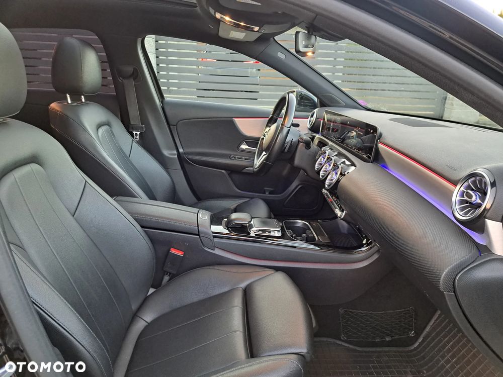 Mercedes-Benz Klasa A 250 4-Matic 7G-DCT - 17
